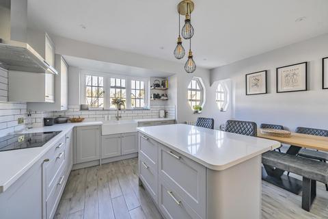 13 Lock Chase, London, SE3 9HB