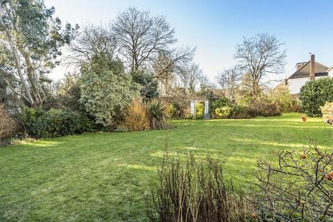 13 Lock Chase, London, SE3 9HB