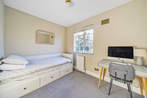 13 Lock Chase, London, SE3 9HB