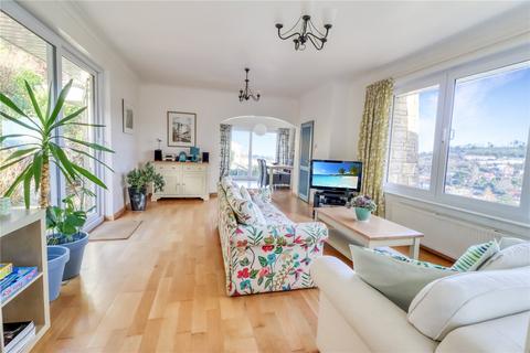 4 Cairnside, Ilfracombe, EX34 8EW