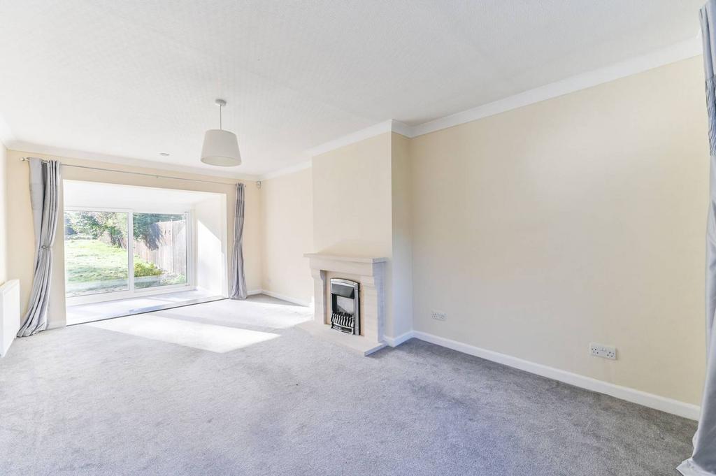 Croham Valley Road, Croydon, South Croydon, CR2 2 bed bungalow to rent