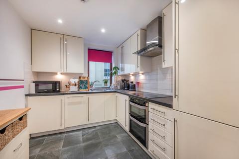 1 bedroom flat for sale, Vantage Mews, London