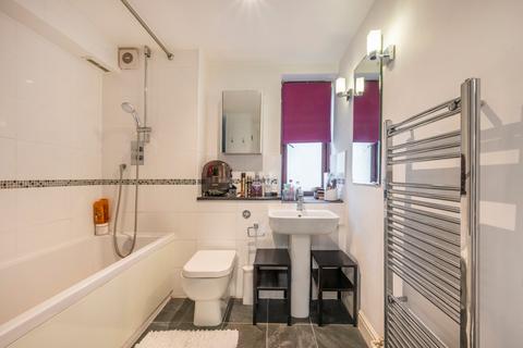 1 bedroom flat for sale, Vantage Mews, London