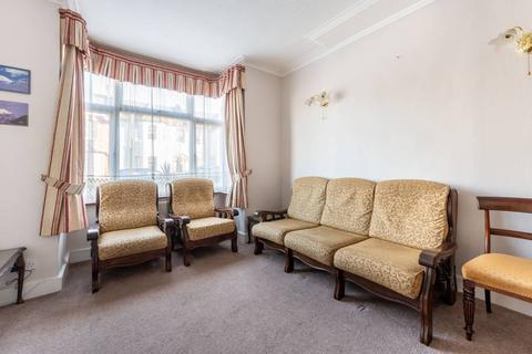 3 bedroom terraced house for sale - Rosslyn Crescent, Harrow, HA1