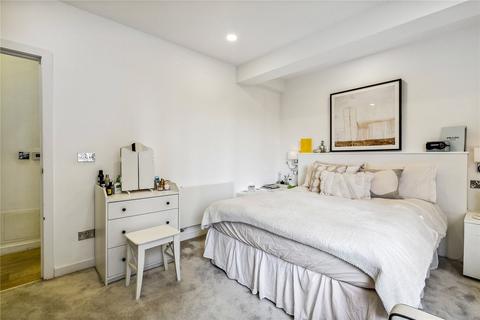 2 bedroom flat to rent, Swan Court, Chelsea Manor Street, Chelsea, London