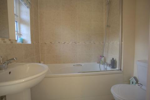 5 Bartletts Elm, Langport, TA10 9BS