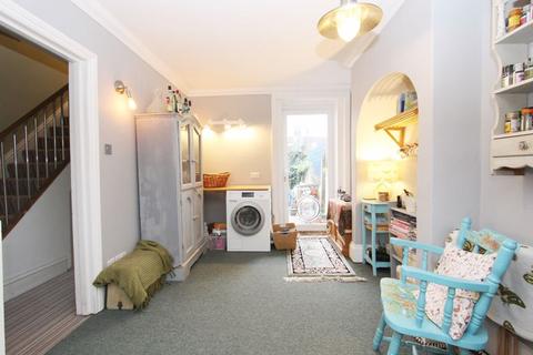 4 bedroom terraced house for sale, Hythe Road, Brighton