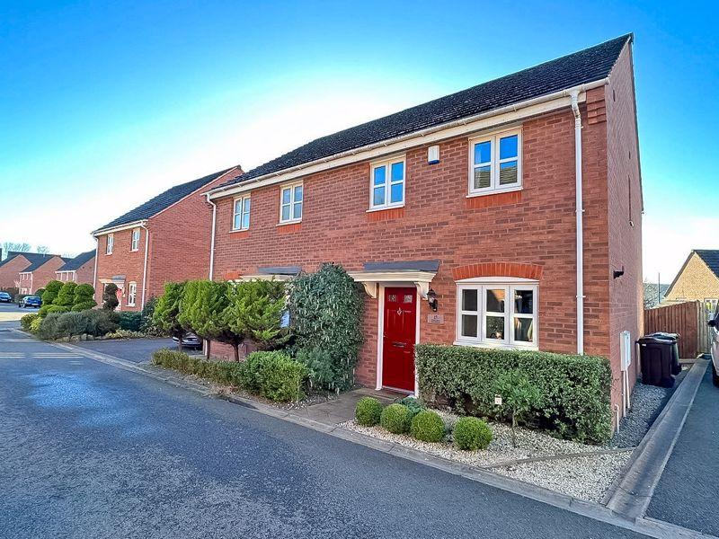 Puddlers Grove, Wednesbury 3 bed semidetached house for sale £230,000