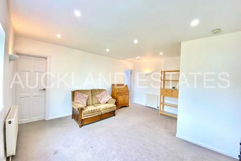 2 bedroom maisonette for sale, Thornton Road, Potters Bar EN6