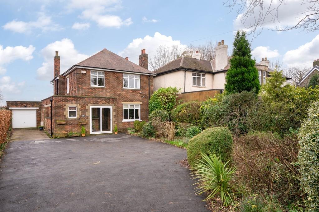 Halifax Road, Liversedge 3 bed detached house for sale £410,000