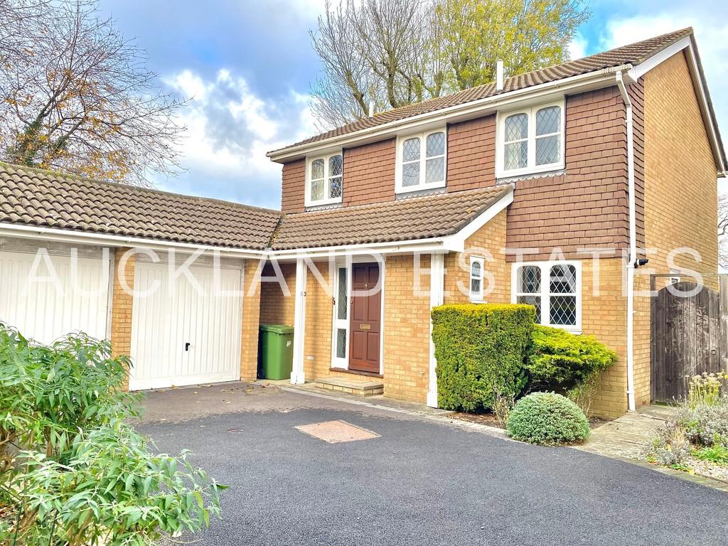 Northlands, Potters Bar EN6 4 bed detached house for sale £825,000