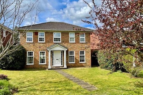 4 bedroom detached house for sale, The Cedars , Milford