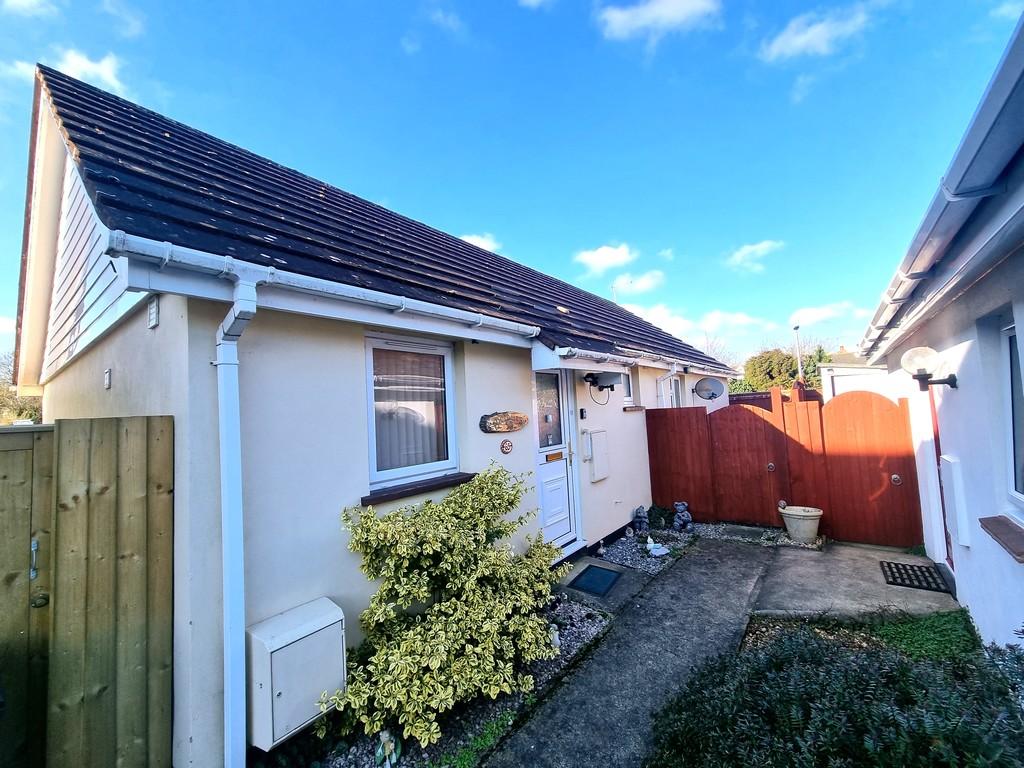 Heywood Drive, Exeter EX6 2 bed detached bungalow for sale £270,000
