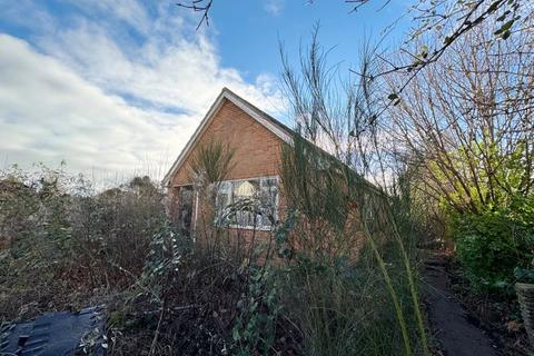 3 bedroom detached bungalow for sale - High Street, Bottesford