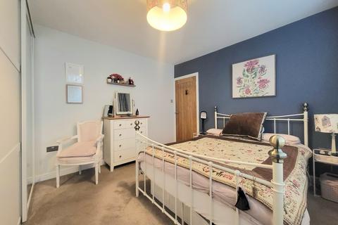 10 Allerton Place, Whickham, Newcastle Upon Tyne, NE16 5BN
