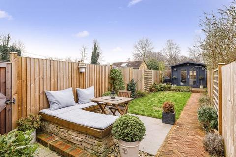 76 Angel Road, Thames Ditton, KT7 0AZ