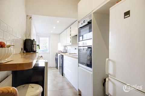 3 bedroom terraced house for sale, Lyndhurst Road, London, N22