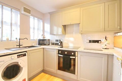 2 bedroom apartment for sale, Manthorpe Avenue, Manchester M28