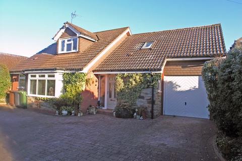 3 bedroom detached house for sale, Newfield Road, Stourbridge DY9