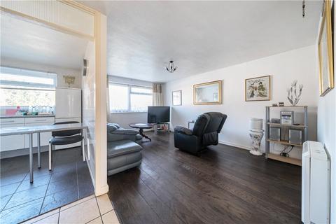 4 Trevor Close, Harrow, HA3 6AE