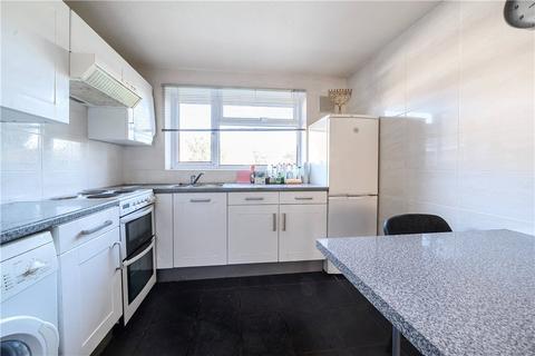 4 Trevor Close, Harrow, HA3 6AE