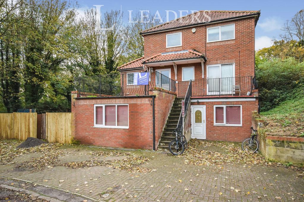 Thorpe Hall Close, Norwich, NR7 1 bed in a house share £395 pcm (£91 pw)