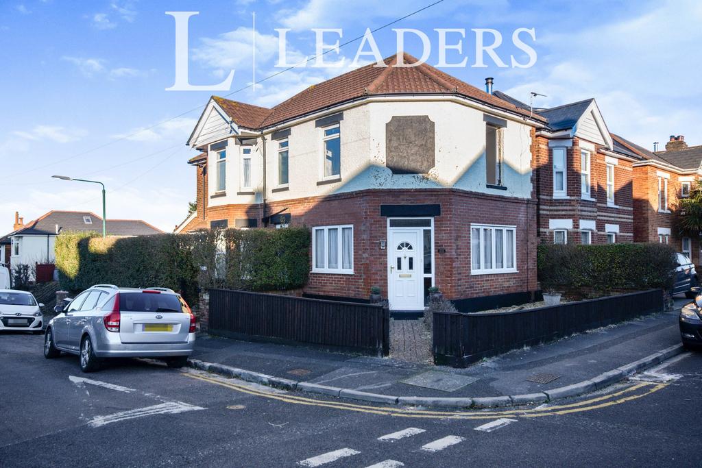 Markham Road, Bournemouth 1 bed apartment £875 pcm (£202 pw)