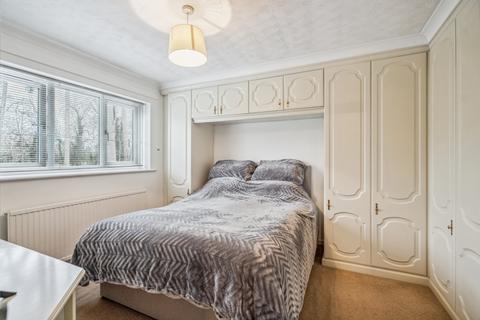 35 Rixon Close, George Green, Slough, SL3 6RH