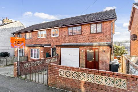 4 bedroom end of terrace house for sale, Edred Road, Dover, CT17