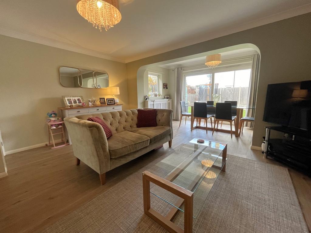 Powster Road, Bromley BR1 3 bed semidetached house for sale £525,000
