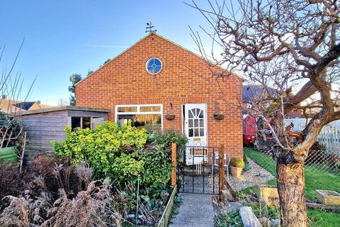 2 bedroom end of terrace house for sale, Stable Road, Bicester