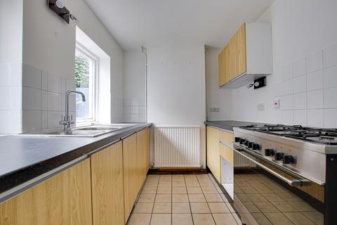 2 bedroom semi-detached house for sale, Gosport Street, Lymington, SO41