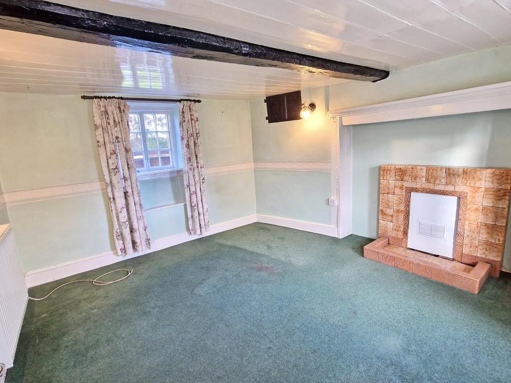 Green Lane, Upper Arncott, Bicester 2 bed detached house for sale £