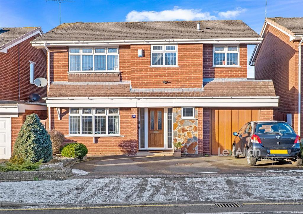 Cranbourne Road, Stourbridge 4 bed detached house for sale £450,000