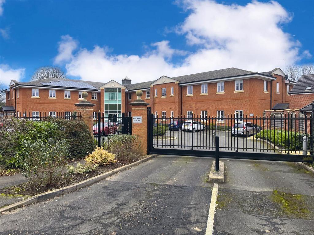 Orchard Court, Ettington Road, Wellesbourne 2 bed apartment for sale