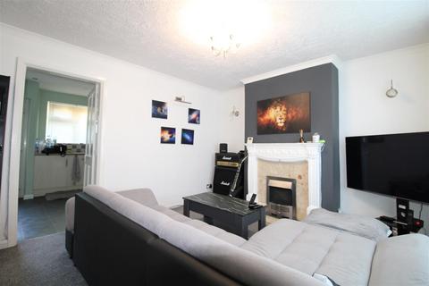 25 Bath Road, Quarry Bank, Brierley Hill, DY5 1AZ