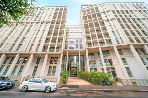 3 bedroom apartment for sale, Millbank Court, Westminster SW1P