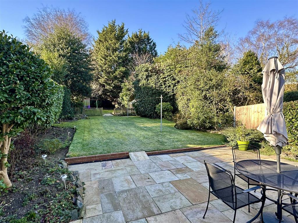 Shorter Avenue, Shenfield, Brentwood 4 bed semidetached house for sale