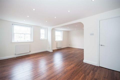 4 bedroom apartment to rent, Finchley Road, London NW8