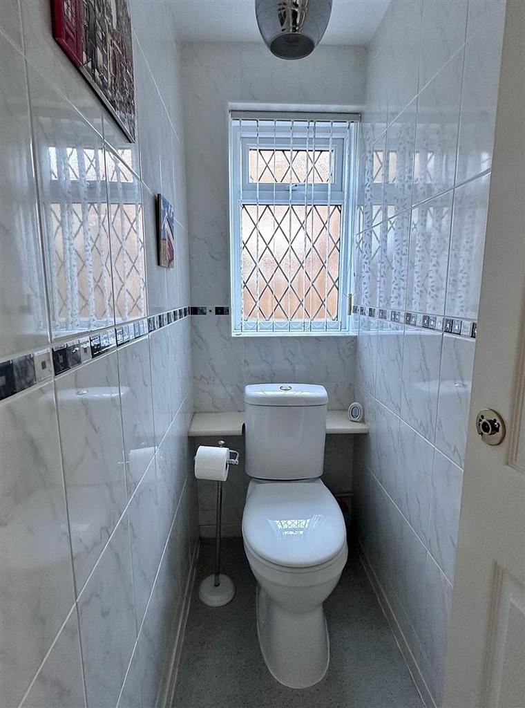 01323 438506