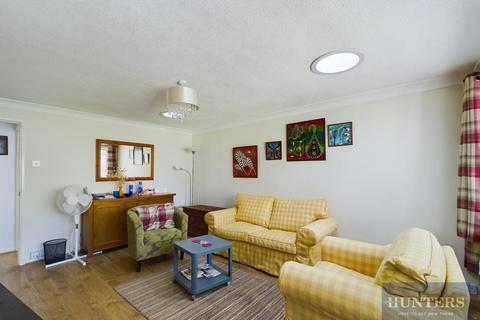 17 Durham Close, Cheltenham, GL51 3DF