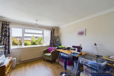 17 Durham Close, Cheltenham, GL51 3DF