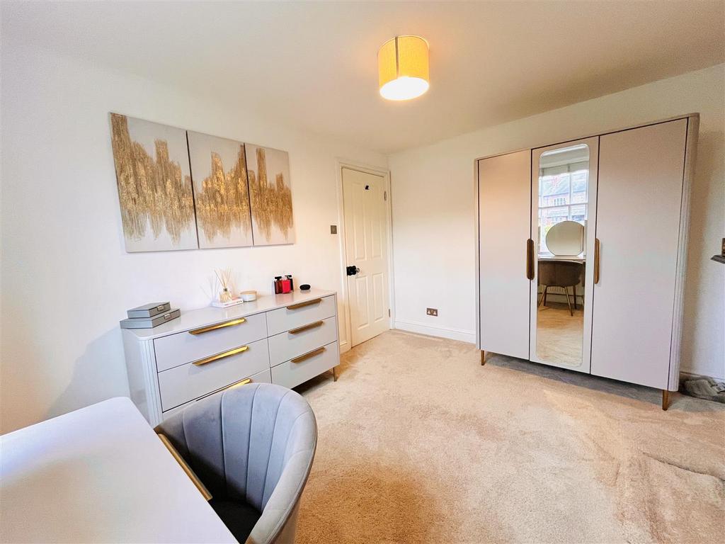 Bedroom 2 Aspect 2