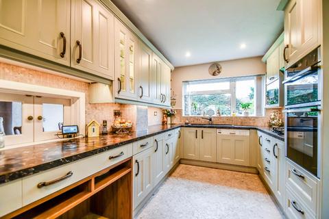 4 bedroom detached house for sale, Navestock Gardens, Thorpe Bay SS1