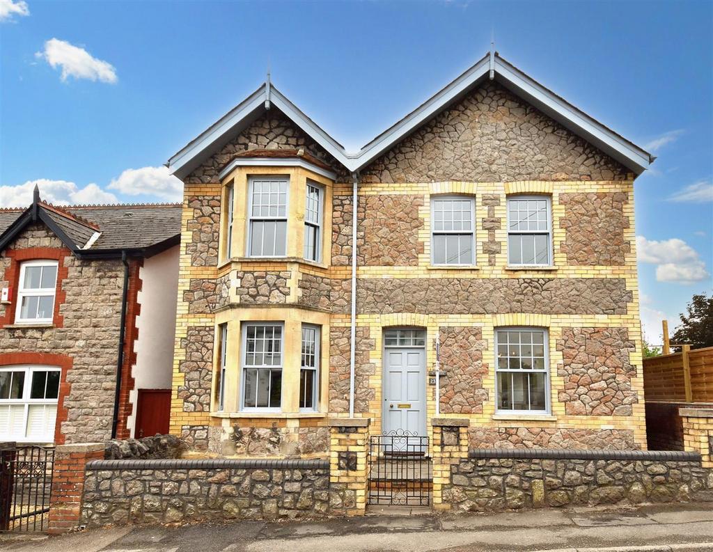 The Old Britway Road, Dinas... 4 bed detached house £2,400 pcm