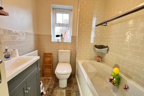 8 Goodwood Close, Burton Latimer, Kettering, NN15 5WP
