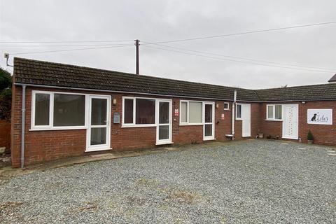 Property to rent - Spalford Road, North Scarle