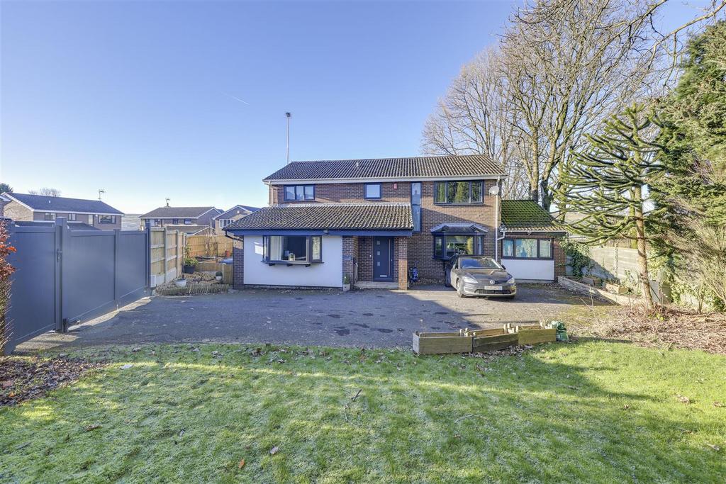Alderwood Grove, Edenfield, Ramsbottom, Bury 4 bed detached house for sale £510,000