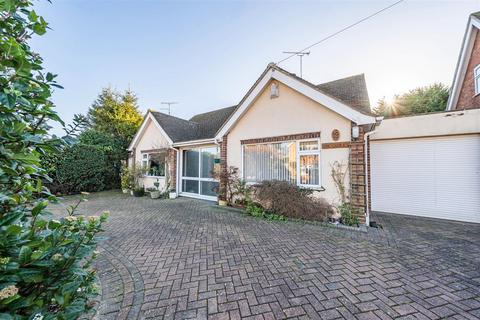 3 bedroom bungalow for sale - Purcell Cole, Writtle, Chelmsford