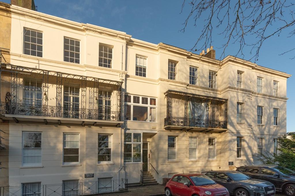Montpellier Court, Lansdown Road, Montpellier, Cheltenham, GL50 1 bed